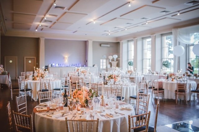 How to Make Your Wedding Reception Special for Your Guests